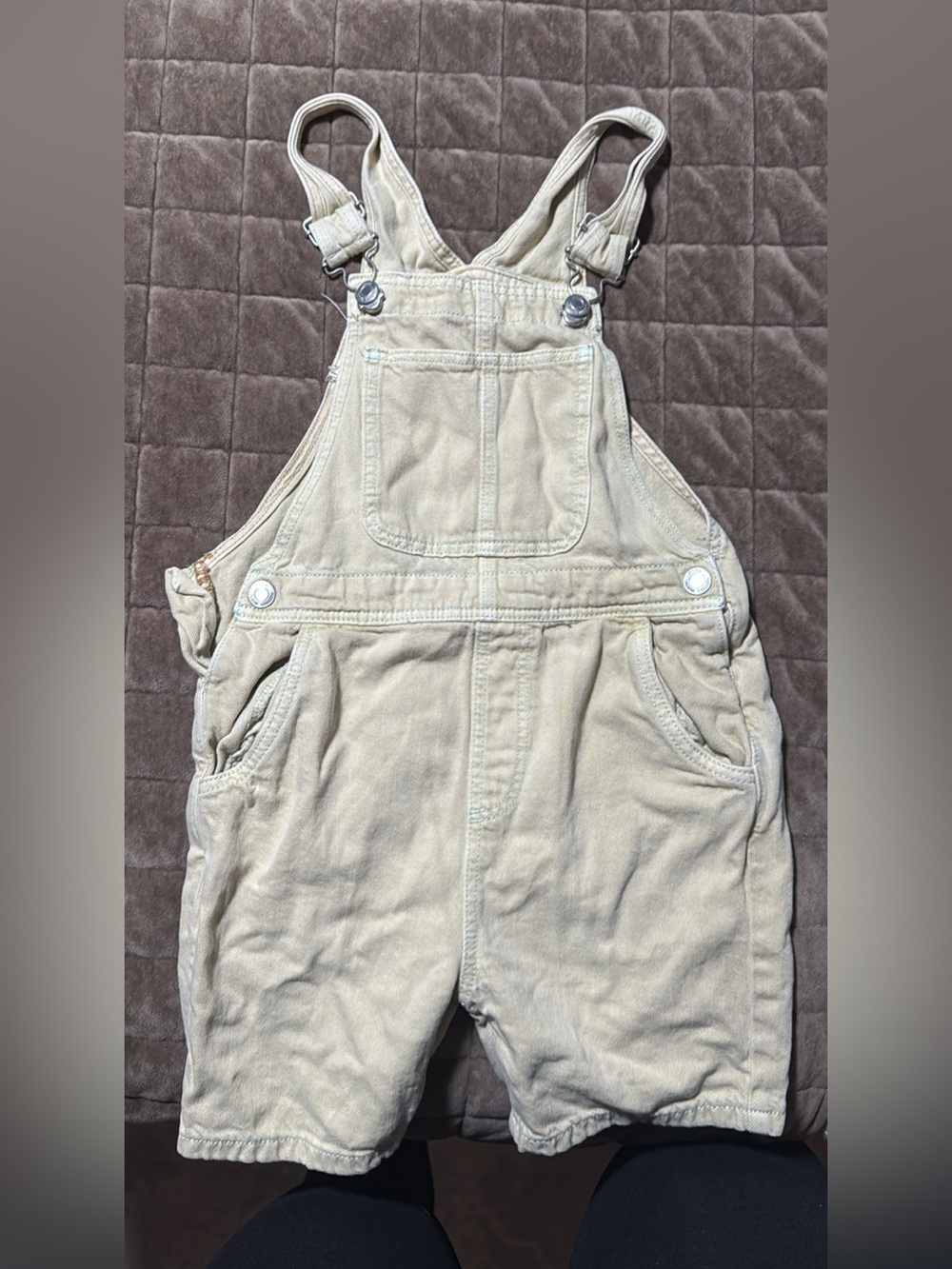 Subcategory prediction for women's jeans image